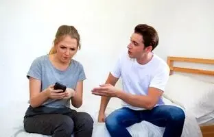 هنگام عصبانیت با همسرم چطور صحبت کنم؟