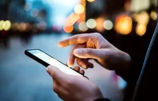 راه جدید دزدیدن اطلاعات موبایل با سنسور نور گوشی