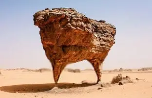 (ویدئو) شاید باور نکنید اما این سازه های عجیب طبیعی هستند!