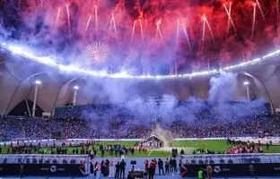 (ویدئو) آتش‌بازی و نورپردازی زیبای استادیوم «اول پارک» شهر ریاض