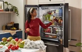 ارزان ترین یخچال فریزر 32 فوت چند؟