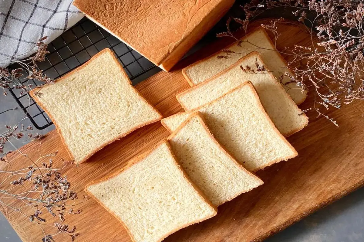 طرز تهیه نان تست خانگی
