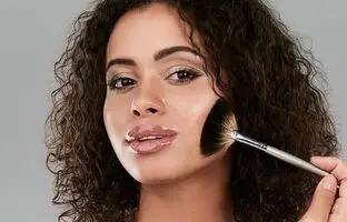 این 8 محصول آرایشی غیر ضروری رو نخر!