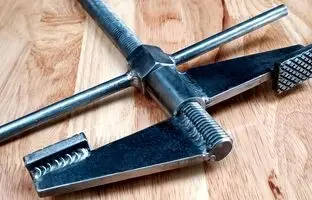 (ویدئو) یک ایده ساده برای ساخت گیره کارگاهی با کمک پیچ و مهره