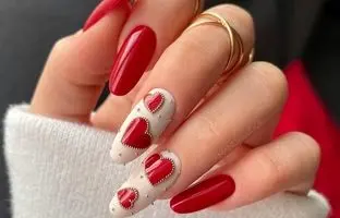 (تصاویر) زیباترین دیزاین های عاشقانه طراحی ناخن ولنتاین 2024