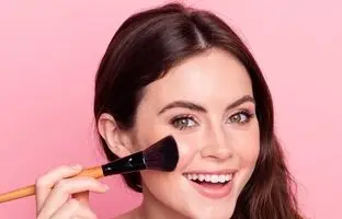 بهترین رنگ رژگونه برای هر رنگ پوست رو می شناسی؟