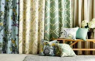 رنگ پرده با مبل اتاق نشیمن رو چطوری برای عید ست کنیم؟
