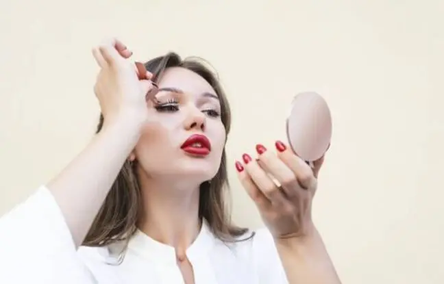 همه چیز درباره مژه مگنتی و روش استفاده از آن
