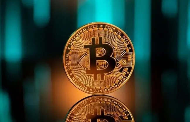 قیمت بیت کوین و اتریوم امروز شنبه ۵ اسفند ۱۴۰۲