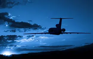 (ویدئو) تصاویر پرواز در شب از دریچه کابین خلبان