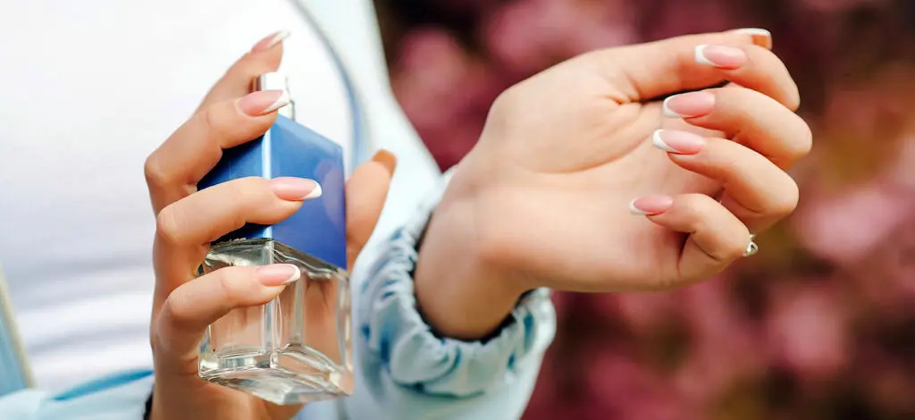 عطر رو به کدام قسمت از بدن بزنیم که ماندگاری بیشتری داشته باشه؟