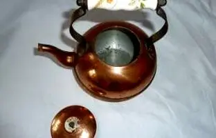 تمیز کردن رسوب کتری و سماور با چندین روش راحت و سریع