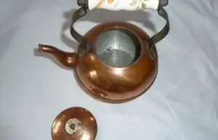 تمیز کردن رسوب کتری و سماور با چندین روش راحت و سریع