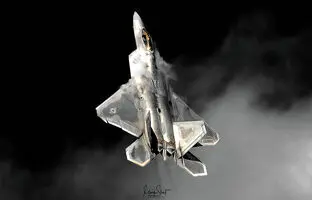 (ویدئو) لحظه حیرت انگیز شکستن دیوار صوتی توسط جنگنده اف 22 رپتور