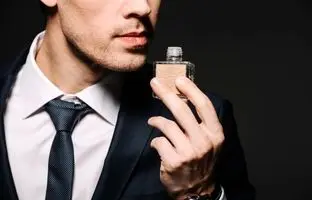 خوشبوترین عطرهای بهاری برای آقایان شیک پوش