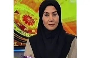 (تصاویر) تیپ و ظاهر جدید مجری معروف خبر دهه 60