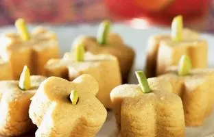 طرز تهیه شیرینی نخودچی بدون نیاز به فر