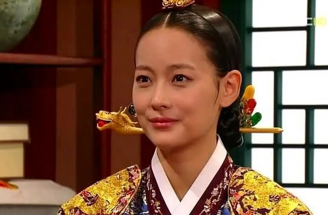 (تصاویر) ژست‌های «ملکه اینوون» سریال دونگ‌یی در عکس‌های تبلیغاتی