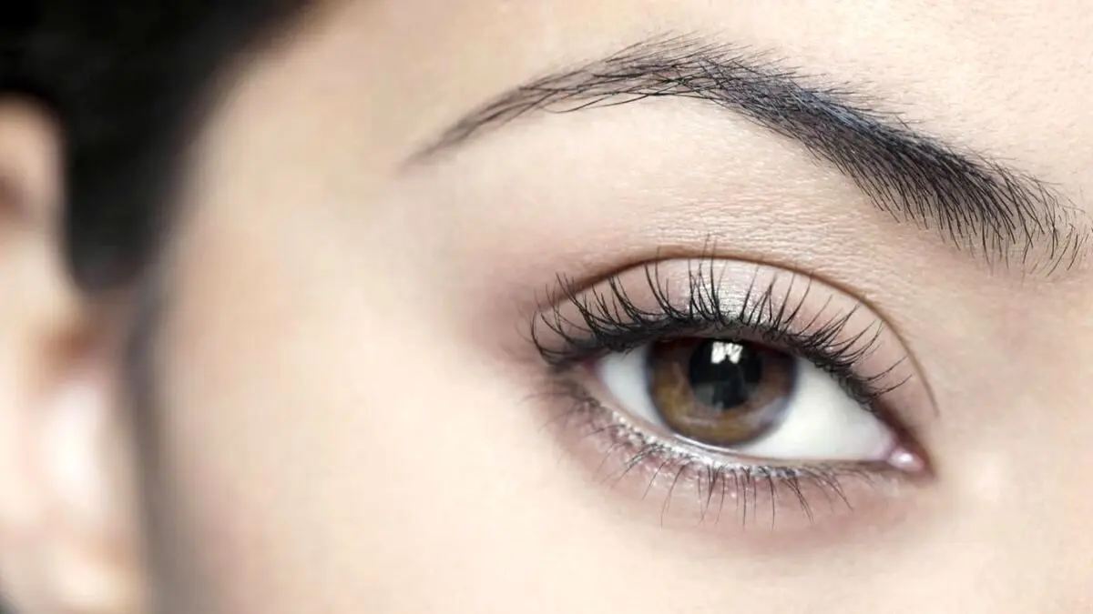 آیا استفاده از اکستنشن مژه برای وضو و غسل اشکال دارد؟