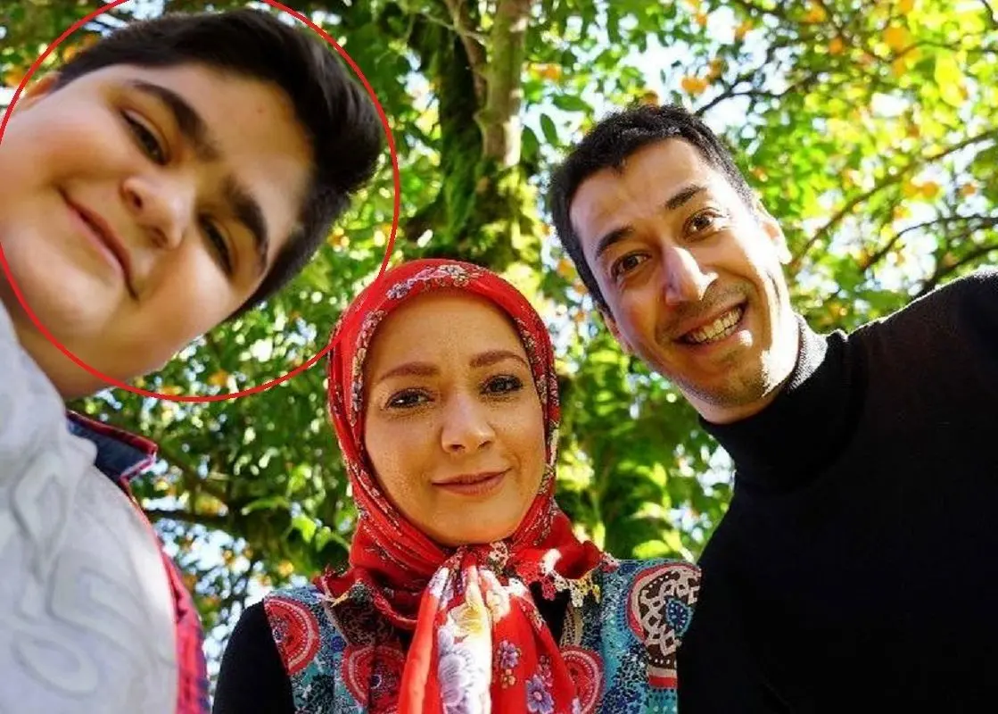 (تصاویر) چهره واقعی «بهروز» سریال پایتخت کنار مادر و برادرش