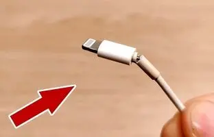 (ویدئو) اگر کابل USB شارژر گوشی آسیب دید، دورش نیندازید به این روش تعمیرش کنید