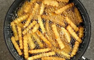 چطور روغن اضافی سرخ کردنی ها رو بگیریم؟