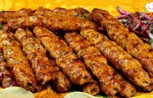 (ویدئو) طرز تهیه آدنا کباب اصل ترکی با گوشت مرغ در فر
