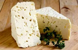 ۵ ترفند برای خرید پنیر لیقوان درجه یک