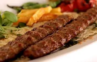 (ویدئو) ترفندی برای پخت کباب کوبیده که روزی به کارتان می‌آید