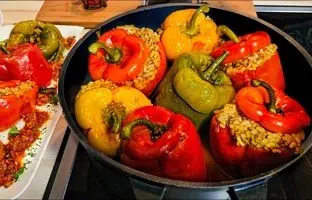 (ویدئو) طرز تهیه دلمه فلفل دلمه ای با تمام نکات و آموزش مرحله به مرحله