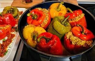 (ویدئو) طرز تهیه دلمه فلفل دلمه ای با تمام نکات و آموزش مرحله به مرحله