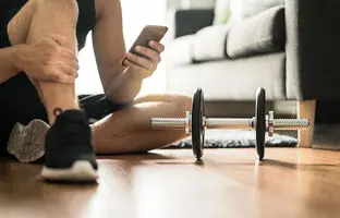 بهترین اپلیکیشن های رایگان ورزش در خانه؛ از یوگا تا تمرینات قدرتی
