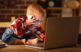 چند روش اساسی برای اطمینان از ایمنی کودکان هنگام استفاده از اینترنت