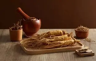 جینسینگ؛ عوارض، موارد استفاده و خواص درمانی آن