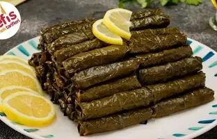 (ویدئو) طرز تهیه دلمه برگ مو به سبک کدبانوی ترکیه ای، مرحله به مرحله