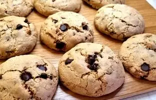 (ویدئو) بهترین و خوشمزه ترین کوکی شکلاتی رو اینطوری برای بچه ت درست کن