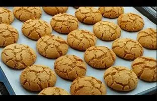 (ویدئو) دیگه از بیرون واسه بچه ت کلوچه و بیسکویت نگیر، خیلی ساده و سریع اینو براش درست کن