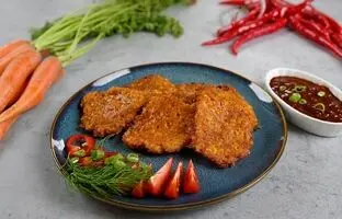 (ویدئو) با نیم کیلو هویج و 120 گرم ارزن یه کتلت گیاهی متفاوت و خوشمزه درست کن