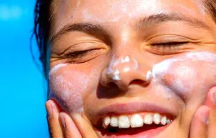 4 مورد از بهترین کرم های ضد آفتاب و ضد چروک برای خانم‌ها و آقایان