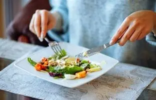 غذای مناسب فصل بهار در طب سنتی