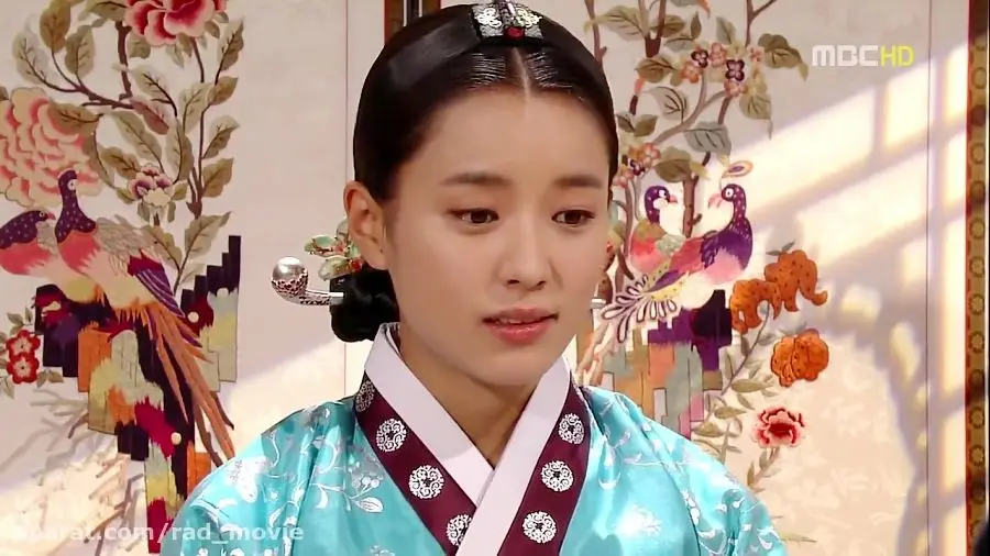 (تصاویر) تیپ و استایل تازه بازیگر نقش دونگ یی در دیدار با معلم دبیرستان اش