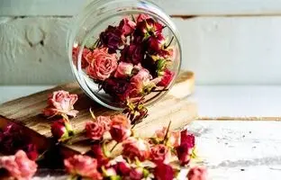 8 روش خشک کردن گل طبیعی بدون تغییر شکل و رنگ