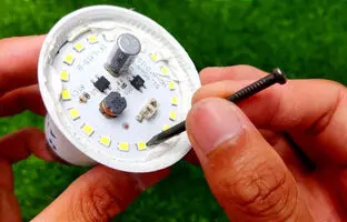 (ویدئو) 2 روش ساده و تازه یک برقکار آمریکایی برای تعمیر لامپ LED