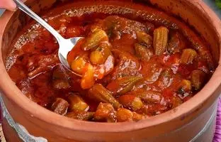 (ویدئو) طرز تهیه خورش بامیه عربی؛ خوشمزه ترین خورش بامیه دنیا با طعمی متفاوت