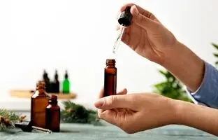 روغن خراطین چیست؟ فواید روغن خراطین برای زیبایی و افزایش حجم