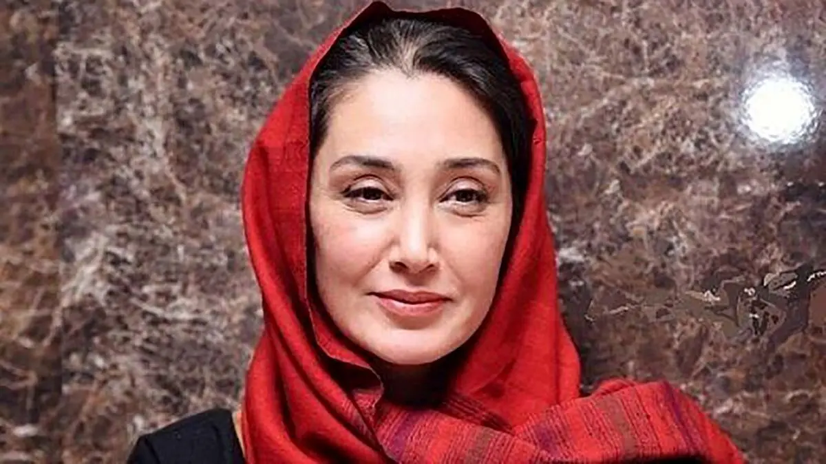 (ویدئو) تشویق هدیه تهرانی در کنسرت اشوان