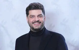 (ویدئو) شوخی سام درخشانی با چهره بهرنگ علوی در «شب‌های مافیا»