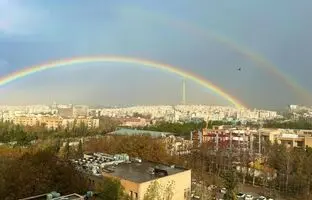 لحظه کمیاب ایجاد رنگین‌کمانِ دوقلو در آسمان تهران