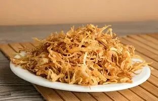 (ویدئو) یک ترفند ساده و سریع: پیاز داغ مجلسی اینطوری درست میشه!