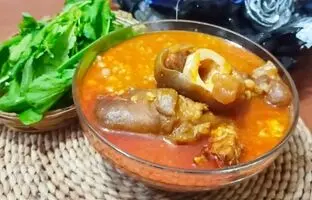 (ویدئو) غذای خیابانی در افغانستان؛ سرو تلیت پاچه گاو